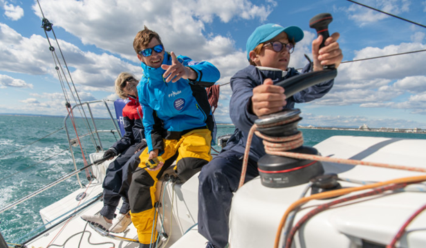 Stage de voile dans une École Française de Voile